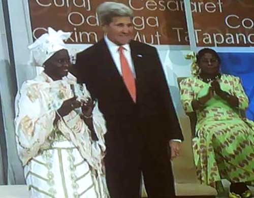 Faatimata Mbay heɓii “Njeenaari Cuusal” Faatimata Mbay heɓii “Njeenaari Cuusal”