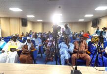 21 colte, ñalngu winndereewu Ɗemngal nehniwal Ñalngu ɗemngal nehniwal