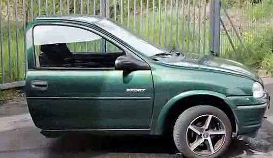 Njoftiigu « feccere » Gorko jaljallo gooto, yoftorii ceerseero mum feere aniinde. Ndeen f Gorko jaljallo gooto, yoftorii ceerseero mum feere aniinde. Ndeen feere ko ƴeftude kala ko paggodinoo, fecca ɗum hakkunde. Ndeen debbo oo ñaagiima mo daande mum, o seeri ɗum, caggal dewgal duuɓi 12. Kono, nde tawnoo mette ɗee ina ngoɗɗoyi e makko no feewi, o woondi wonde maa o waɗ oon ko yimɓe fof kaaltoyta. O waɗii ko o sappinoo, sibu sinno wonaano o yettima faandaare makko, jaaynde Pulaar wonnde gaa e Muritani, ƴettittaano ko kewnoo too to Almaañ, hakkunde almaañnaaɓe, debbo e gorko. Kanko gorko oo, o felliti mbiy-ɗen waɗde “feccere yimɓe” : feccude hakkunde ter kala ko ɓe paggodinoo : o ƴetti riis makko, o fecci portaabe hakkunde, o fecci leece maɓɓe hakkunde, o fecci siisuuji hakkunde, o fecci oto maɓɓe hakkunde, o fecci ordinateer maɓɓe hakkunde… Pecce makko ɗee, o waɗi jeeyngal nder internet, omo yeeya ɗum en, kala “cokluɗo feccere oto walla feccere telefoŋ yo jokkondir e makko. O winndi e hello ngoo “a jaaraama Laura e ɗiiɗoo duuɓi 12 belɗi ! Aɗa haandi noon e feccere”. Iih, o yoftaaki ?