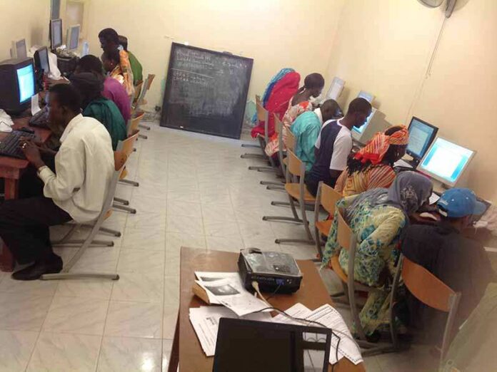 Haa e oo sahaa duɗal karallaagal kesal (duɗal informatik) Fedde Ɓamtaare Pulaar e Muritani woni ko e rogere mum tataɓere. So Alla jaɓii, maa duɗal ngal ɓaar ɗoo e lewru. Ngal fotata udditoyde rogere nayaɓere ko hedde lewru tataɓuru 2016, so Alla jaɓii, e mbaadi kesiri.